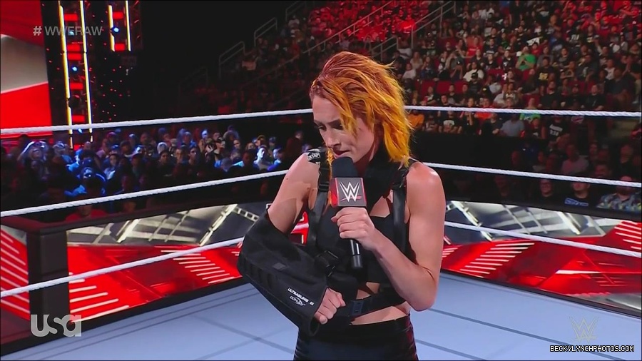 WWE_Monday_Night_Raw_2022_08_01_720p_HDTV_x264-NWCHD_mp4_000338805.jpg