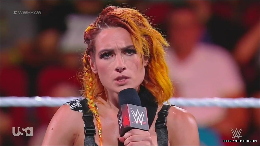 WWE_Monday_Night_Raw_2022_08_01_720p_HDTV_x264-NWCHD_mp4_000343209.jpg