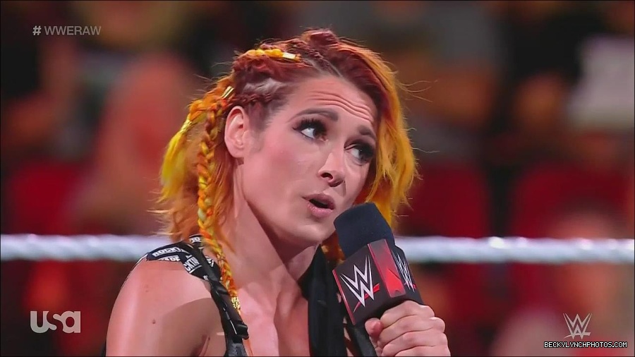 WWE_Monday_Night_Raw_2022_08_01_720p_HDTV_x264-NWCHD_mp4_000360426.jpg