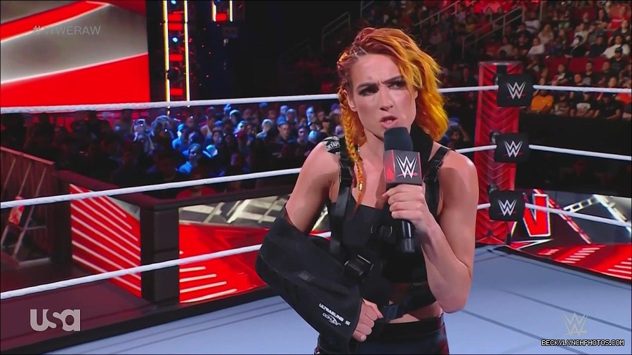 WWE_Monday_Night_Raw_2022_08_01_720p_HDTV_x264-NWCHD_mp4_000364831.jpg