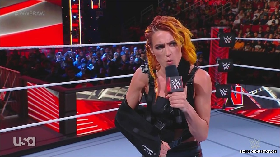 WWE_Monday_Night_Raw_2022_08_01_720p_HDTV_x264-NWCHD_mp4_000365231.jpg