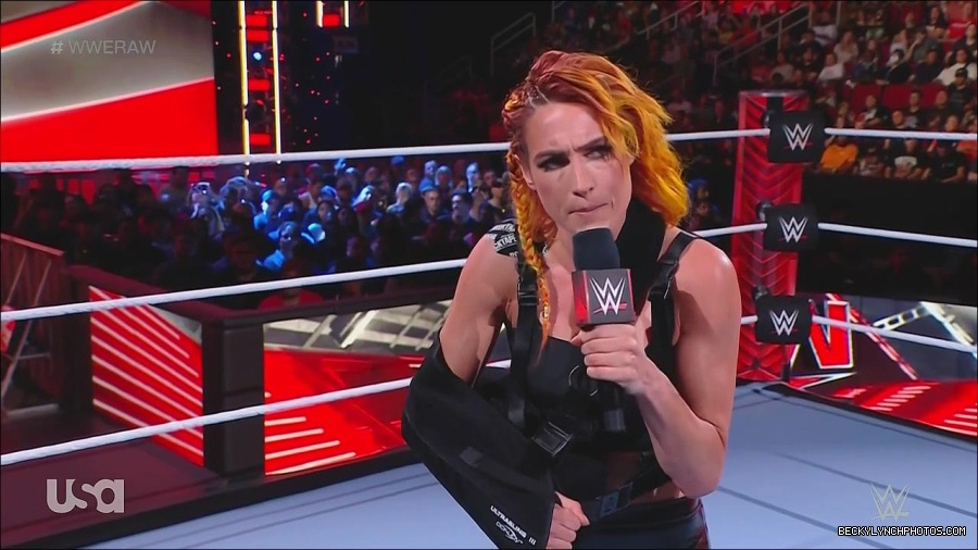 WWE_Monday_Night_Raw_2022_08_01_720p_HDTV_x264-NWCHD_mp4_000365631.jpg