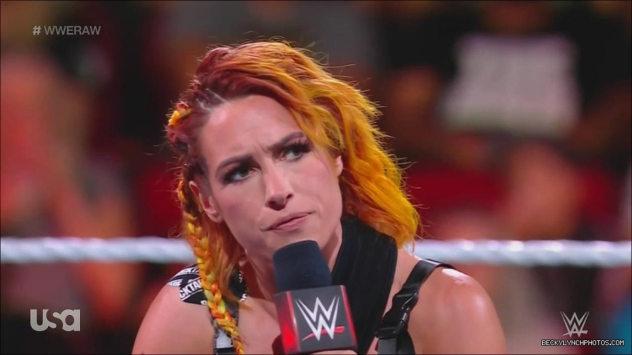 WWE_Monday_Night_Raw_2022_08_01_720p_HDTV_x264-NWCHD_mp4_000373239.jpg