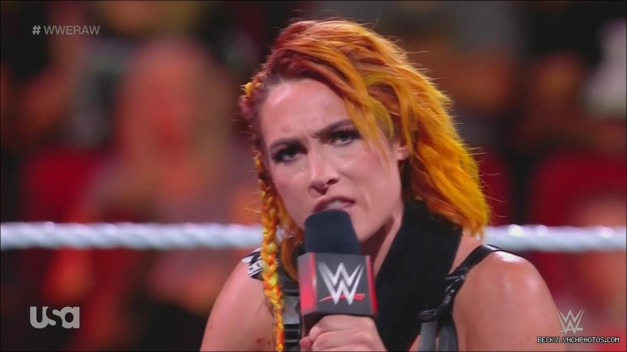 WWE_Monday_Night_Raw_2022_08_01_720p_HDTV_x264-NWCHD_mp4_000376843.jpg