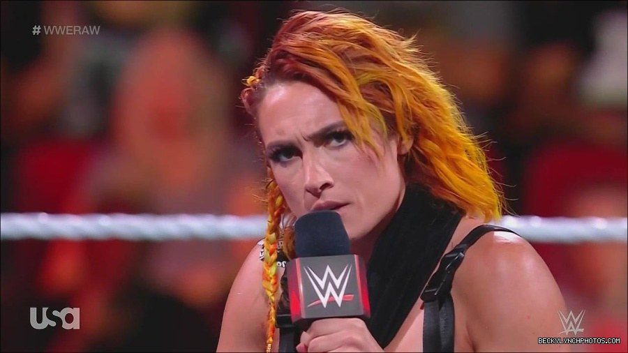 WWE_Monday_Night_Raw_2022_08_01_720p_HDTV_x264-NWCHD_mp4_000378845.jpg