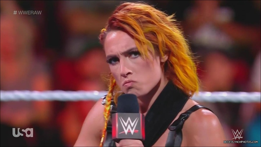 WWE_Monday_Night_Raw_2022_08_01_720p_HDTV_x264-NWCHD_mp4_000381247.jpg
