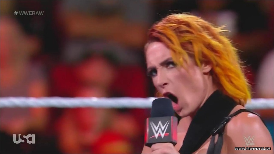 WWE_Monday_Night_Raw_2022_08_01_720p_HDTV_x264-NWCHD_mp4_000382849.jpg