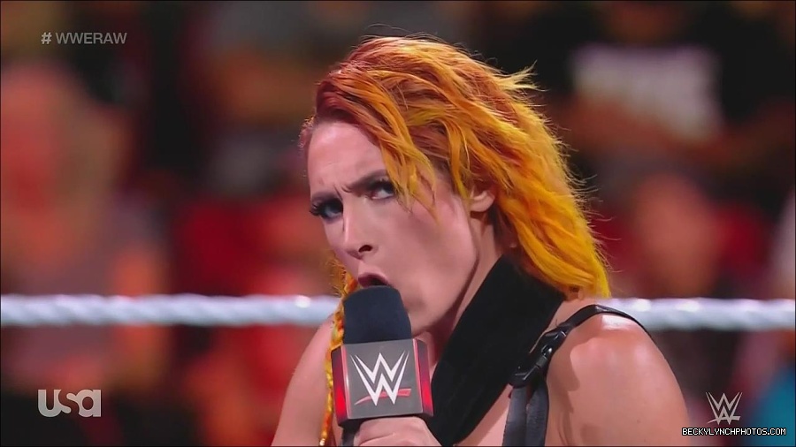 WWE_Monday_Night_Raw_2022_08_01_720p_HDTV_x264-NWCHD_mp4_000384050.jpg