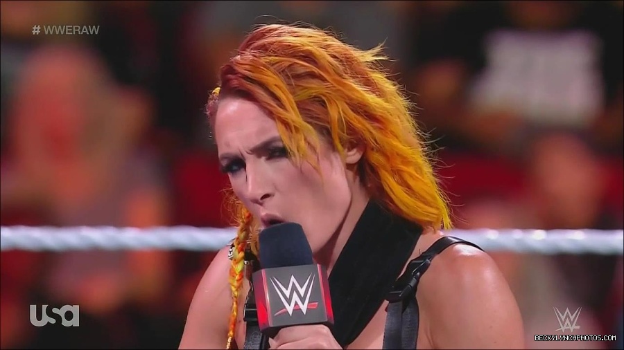 WWE_Monday_Night_Raw_2022_08_01_720p_HDTV_x264-NWCHD_mp4_000384450.jpg
