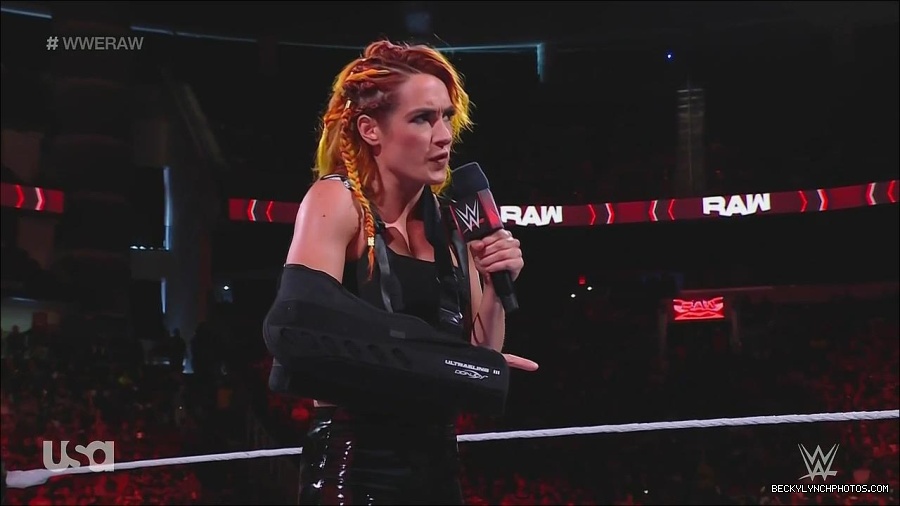 WWE_Monday_Night_Raw_2022_08_01_720p_HDTV_x264-NWCHD_mp4_000386452.jpg