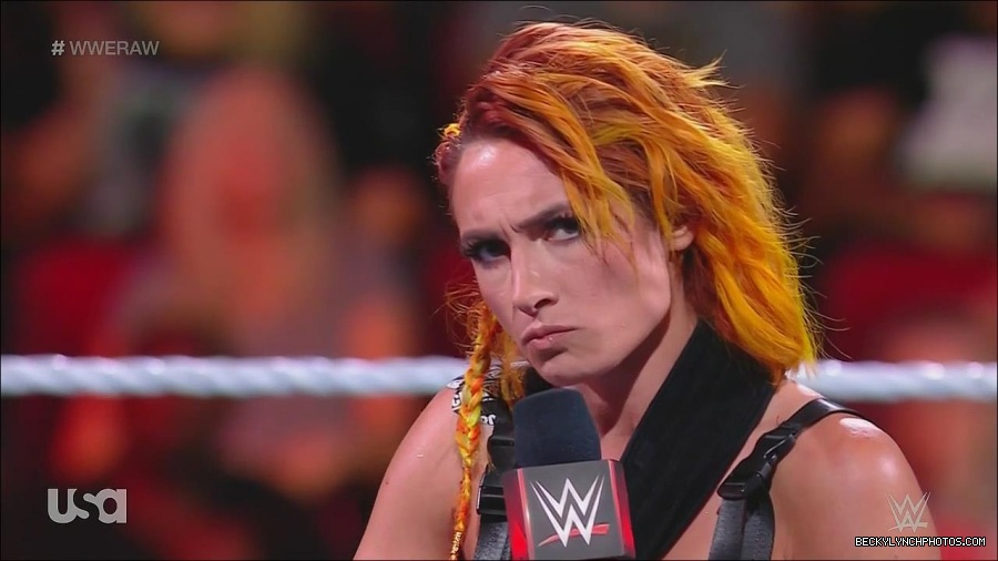 WWE_Monday_Night_Raw_2022_08_01_720p_HDTV_x264-NWCHD_mp4_000389655.jpg