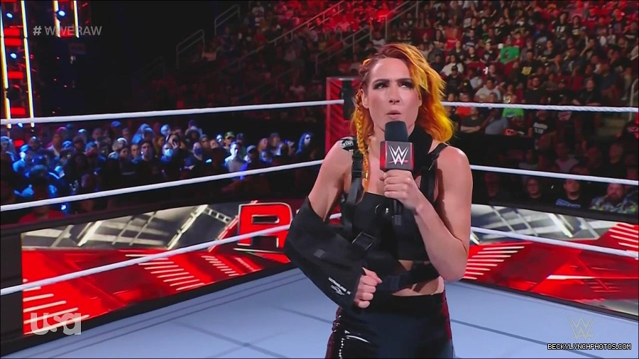 WWE_Monday_Night_Raw_2022_08_01_720p_HDTV_x264-NWCHD_mp4_000395261.jpg