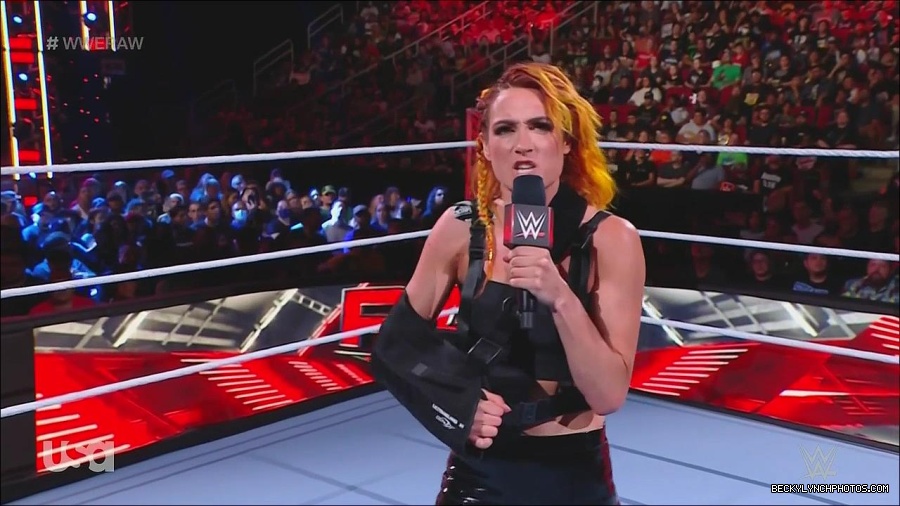 WWE_Monday_Night_Raw_2022_08_01_720p_HDTV_x264-NWCHD_mp4_000395661.jpg