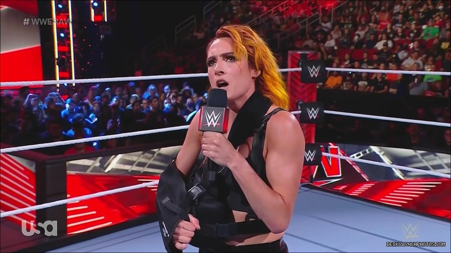 WWE_Monday_Night_Raw_2022_08_01_720p_HDTV_x264-NWCHD_mp4_000397663.jpg