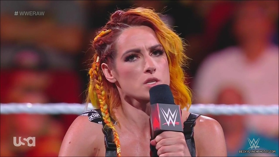 WWE_Monday_Night_Raw_2022_08_01_720p_HDTV_x264-NWCHD_mp4_000401267.jpg