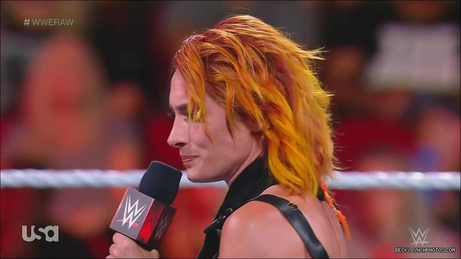 WWE_Monday_Night_Raw_2022_08_01_720p_HDTV_x264-NWCHD_mp4_000405671.jpg