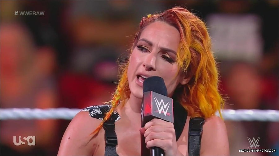 WWE_Monday_Night_Raw_2022_08_01_720p_HDTV_x264-NWCHD_mp4_000449315.jpg