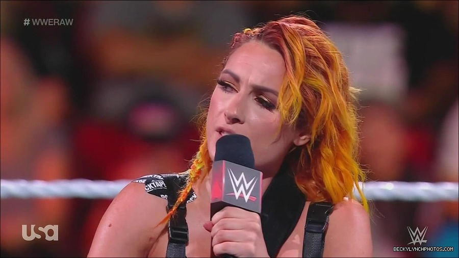 WWE_Monday_Night_Raw_2022_08_01_720p_HDTV_x264-NWCHD_mp4_000450516.jpg