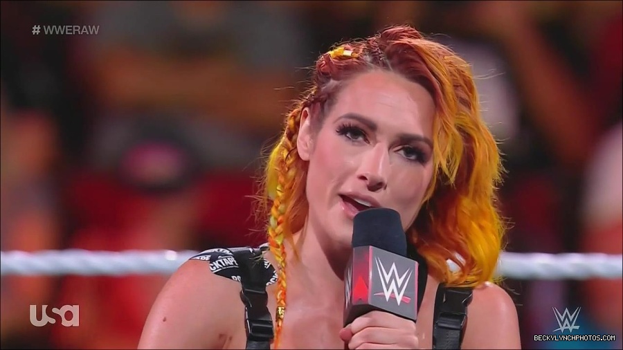 WWE_Monday_Night_Raw_2022_08_01_720p_HDTV_x264-NWCHD_mp4_000458524.jpg