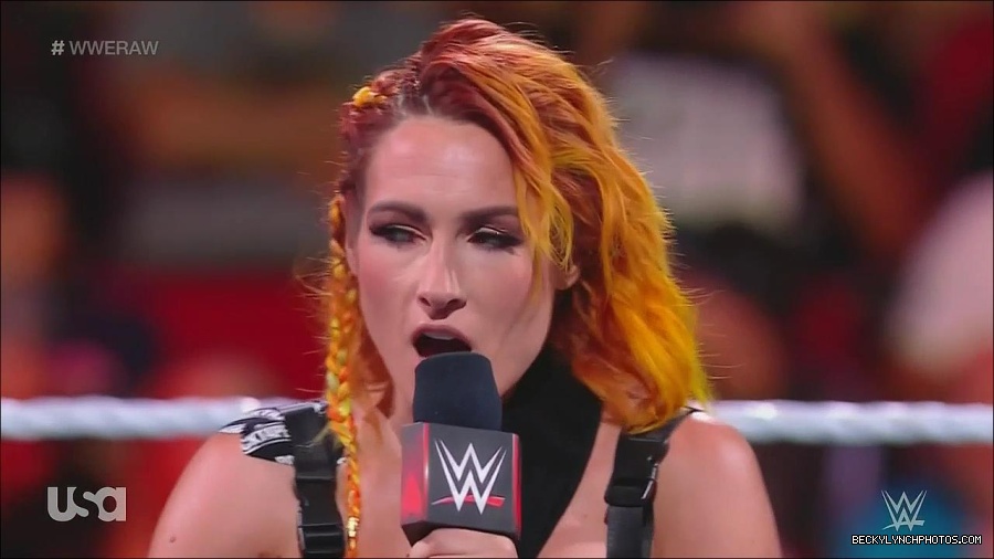 WWE_Monday_Night_Raw_2022_08_01_720p_HDTV_x264-NWCHD_mp4_000460526.jpg
