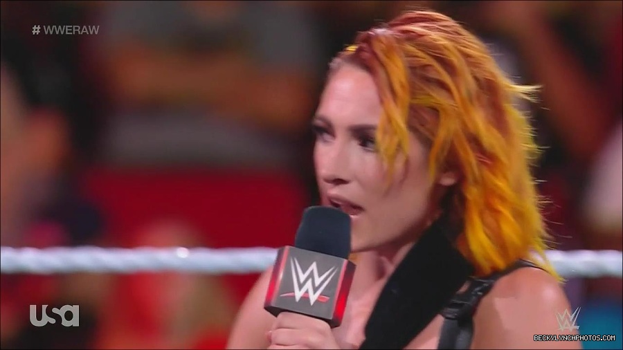 WWE_Monday_Night_Raw_2022_08_01_720p_HDTV_x264-NWCHD_mp4_000460927.jpg