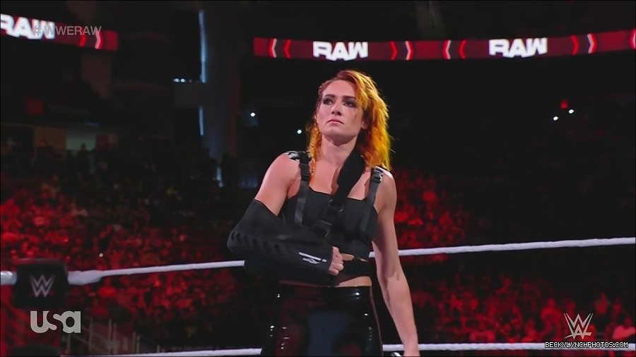 WWE_Monday_Night_Raw_2022_08_01_720p_HDTV_x264-NWCHD_mp4_000464130.jpg