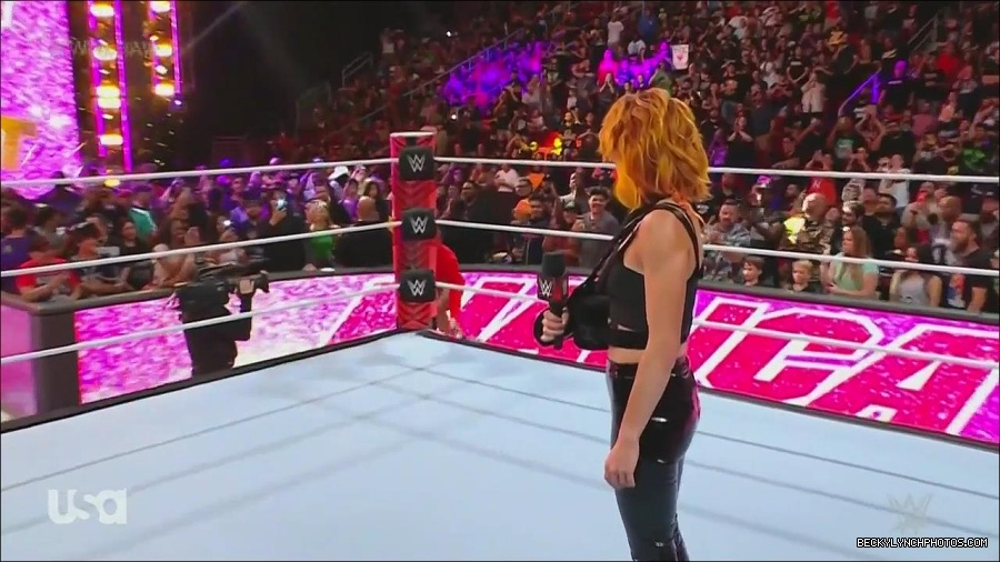 WWE_Monday_Night_Raw_2022_08_01_720p_HDTV_x264-NWCHD_mp4_000495761.jpg