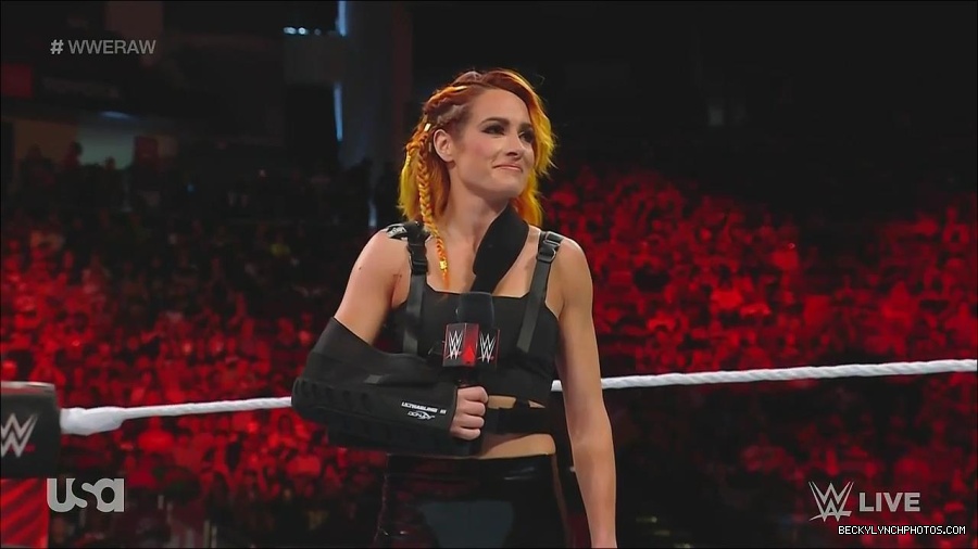 WWE_Monday_Night_Raw_2022_08_01_720p_HDTV_x264-NWCHD_mp4_000511377.jpg