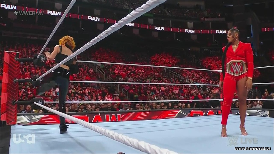 WWE_Monday_Night_Raw_2022_08_01_720p_HDTV_x264-NWCHD_mp4_000561027.jpg