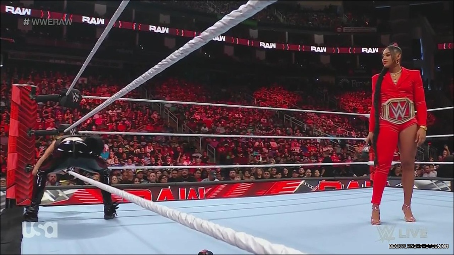 WWE_Monday_Night_Raw_2022_08_01_720p_HDTV_x264-NWCHD_mp4_000561827.jpg