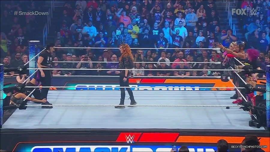 WWE_Friday_Night_SmackDown_2022_11_25_720p_HDTV_x264-NWCHD_mp4_000251351.jpg