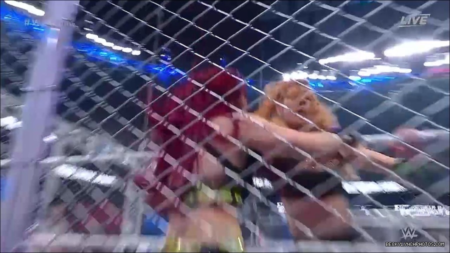 WWE_Survivor_Series_WarGames_2022_720p_WEB_h264-HEEL_mp4_002375391.jpg