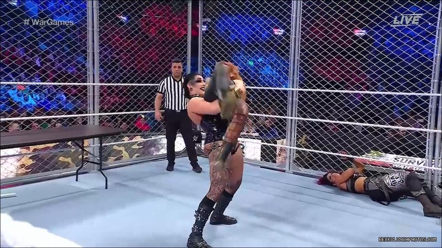 WWE_Survivor_Series_WarGames_2022_720p_WEB_h264-HEEL_mp4_002528191.jpg