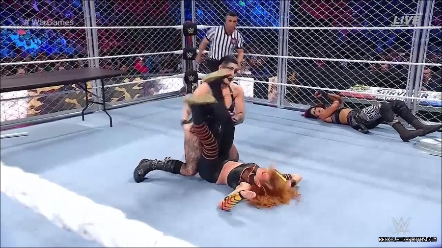 WWE_Survivor_Series_WarGames_2022_720p_WEB_h264-HEEL_mp4_002529791.jpg