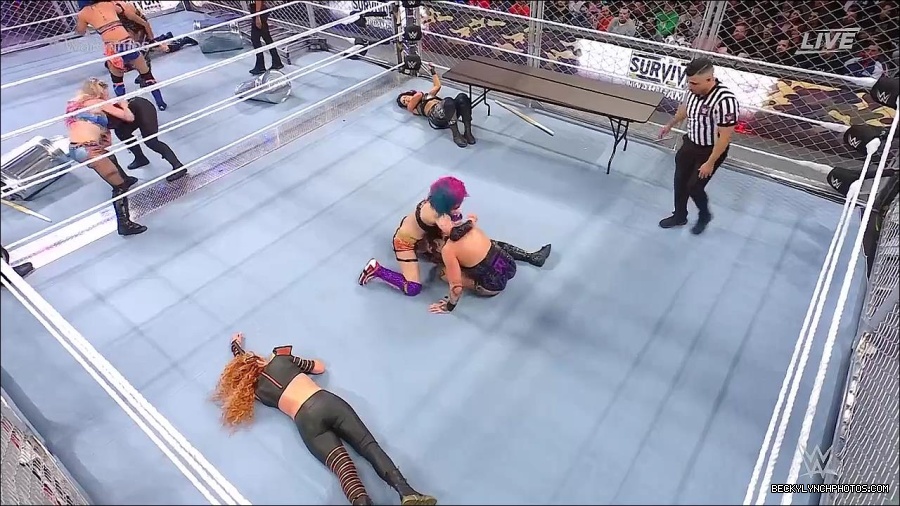 WWE_Survivor_Series_WarGames_2022_720p_WEB_h264-HEEL_mp4_002543791.jpg
