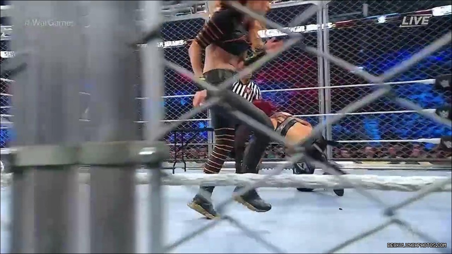 WWE_Survivor_Series_WarGames_2022_720p_WEB_h264-HEEL_mp4_002588591.jpg
