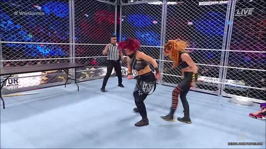 WWE_Survivor_Series_WarGames_2022_720p_WEB_h264-HEEL_mp4_002590191.jpg