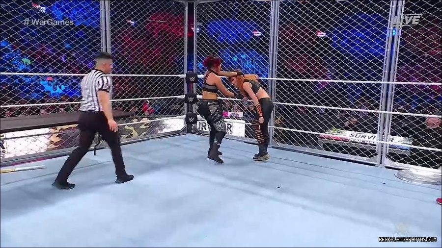 WWE_Survivor_Series_WarGames_2022_720p_WEB_h264-HEEL_mp4_002594191.jpg