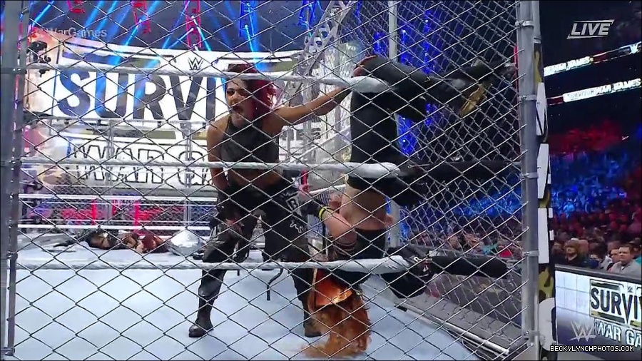 WWE_Survivor_Series_WarGames_2022_720p_WEB_h264-HEEL_mp4_002602591.jpg