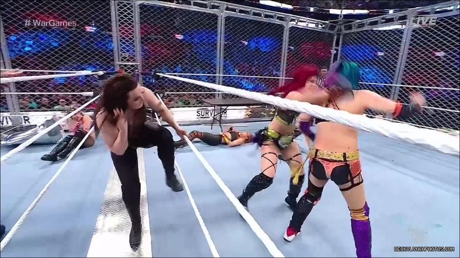 WWE_Survivor_Series_WarGames_2022_720p_WEB_h264-HEEL_mp4_002643791.jpg