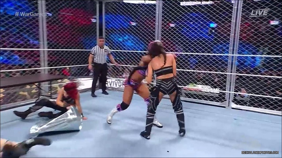 WWE_Survivor_Series_WarGames_2022_720p_WEB_h264-HEEL_mp4_002990458.jpg