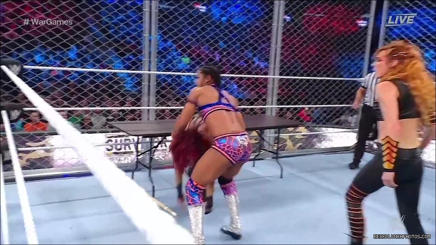 WWE_Survivor_Series_WarGames_2022_720p_WEB_h264-HEEL_mp4_003014058.jpg