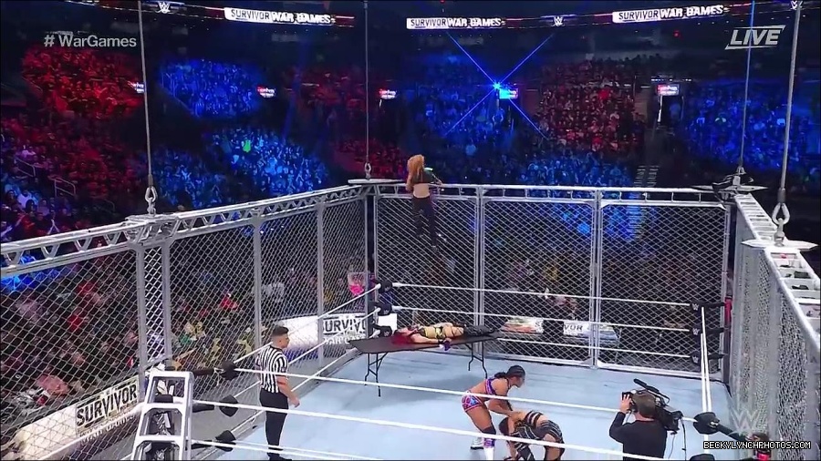 WWE_Survivor_Series_WarGames_2022_720p_WEB_h264-HEEL_mp4_003036458.jpg