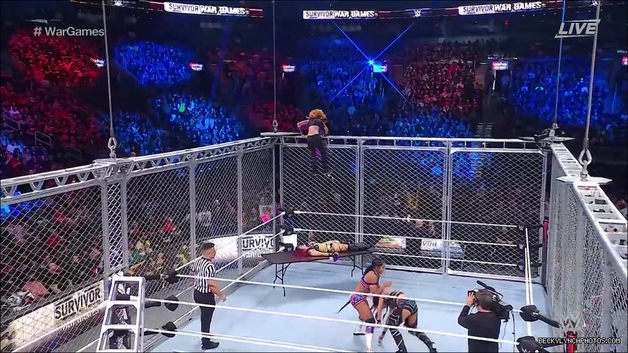 WWE_Survivor_Series_WarGames_2022_720p_WEB_h264-HEEL_mp4_003036858.jpg
