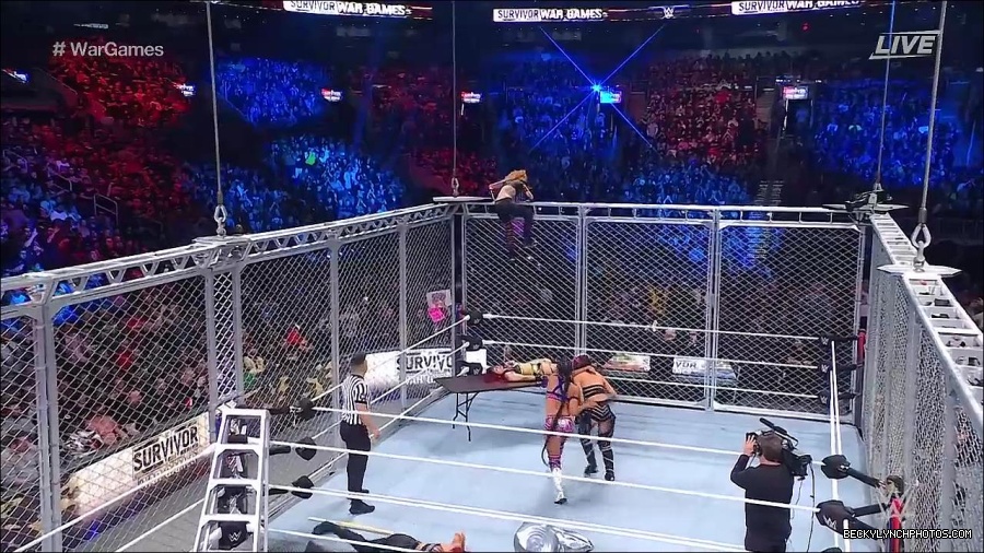 WWE_Survivor_Series_WarGames_2022_720p_WEB_h264-HEEL_mp4_003038058.jpg