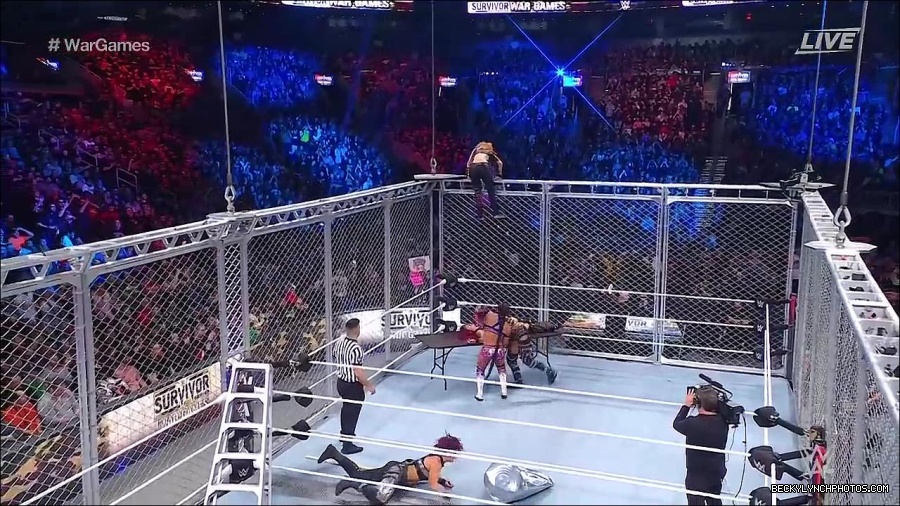 WWE_Survivor_Series_WarGames_2022_720p_WEB_h264-HEEL_mp4_003038858.jpg