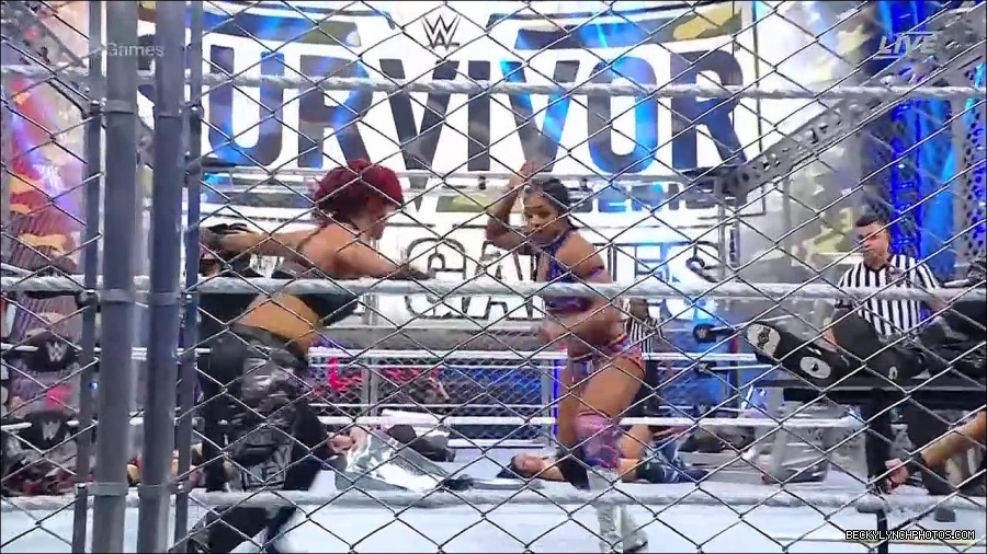WWE_Survivor_Series_WarGames_2022_720p_WEB_h264-HEEL_mp4_003048858.jpg