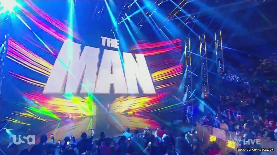 WWE_Monday_Night_Raw_2022_11_28_720p_HDTV_x264-NWCHD_mp4_000147480.jpg