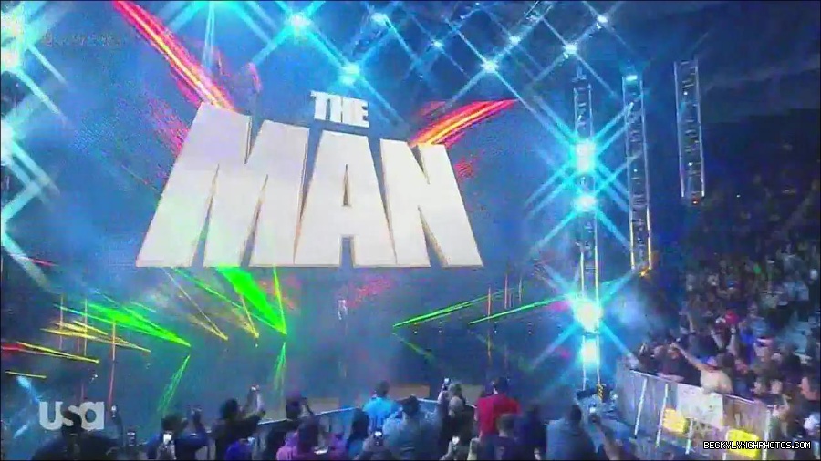 WWE_Monday_Night_Raw_2022_11_28_720p_HDTV_x264-NWCHD_mp4_000148281.jpg