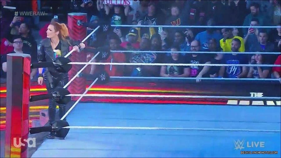 WWE_Monday_Night_Raw_2022_11_28_720p_HDTV_x264-NWCHD_mp4_000186719.jpg